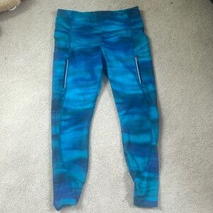 Athleta Women’s Size Large Rainier Printed Tight